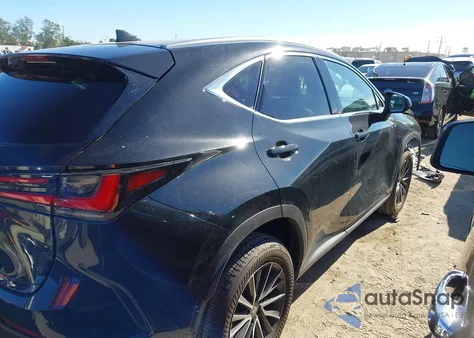 2025 Lexus Nx 350 Premium z USA, uszkodzony, nr VIN 2T2GGCEZ2SC087648